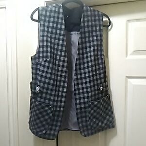💲2⃣▶▶▶Plaid Sleeveless Vest in Black and Gray Bust 40